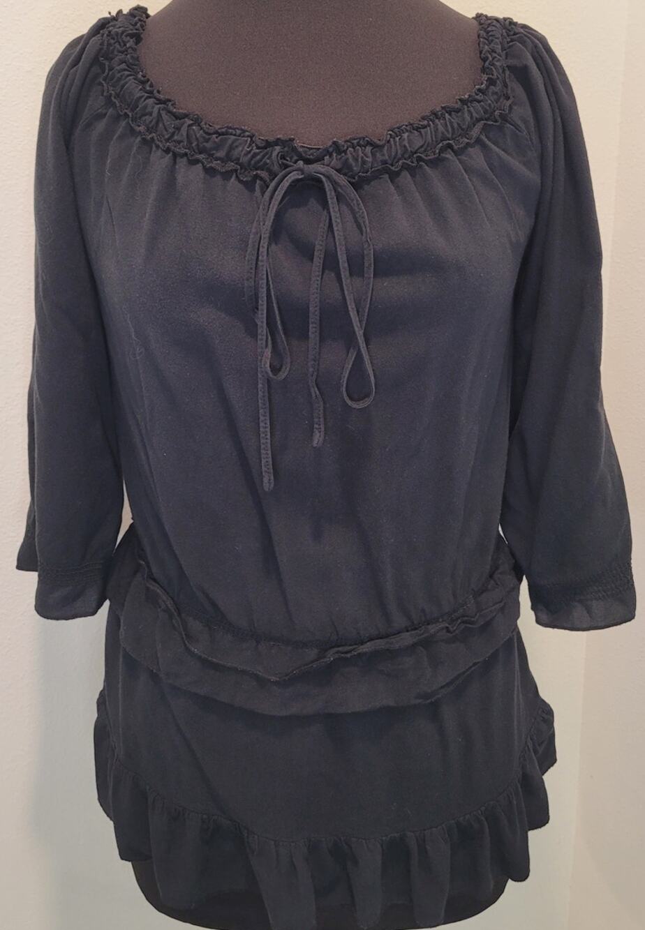 Off Shoulder Ruffle Blouse Black Goth Fairycore EUC